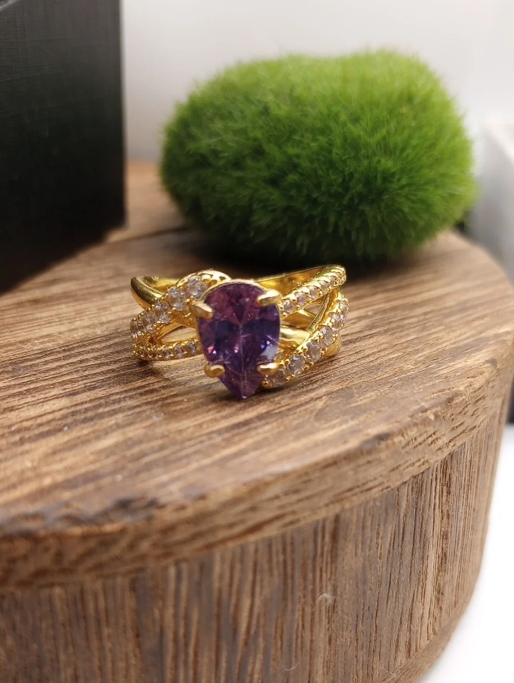 Purple Teardrop Stone and Clear Accents Ring 💍 Size 6 R304